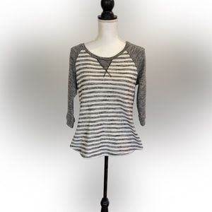 Stripped Top Shirt Large Under Skies Designer women’s gray top pullover